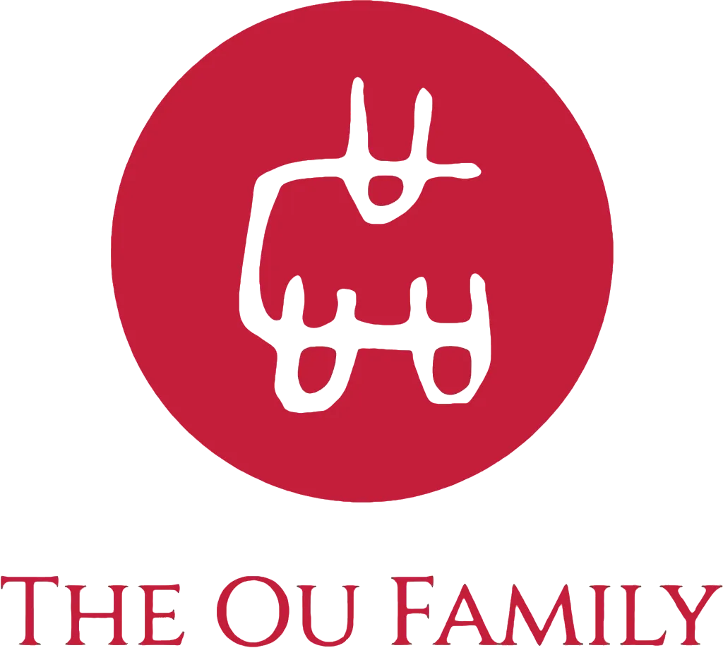 The Ou family logo: our surname 區 in ancient bronze script, in a red circle